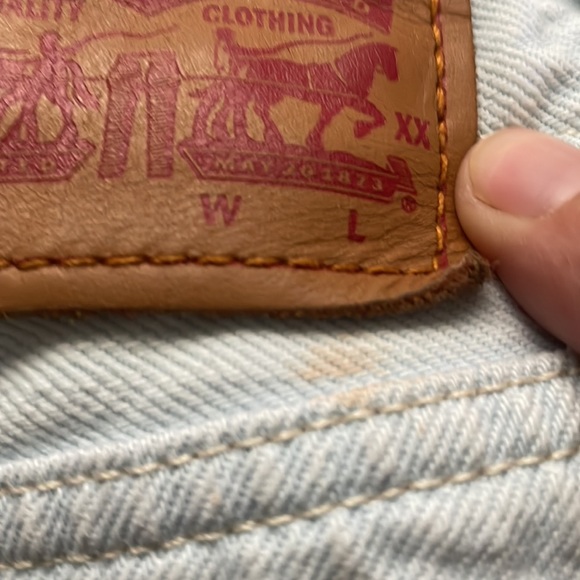 Levi 501 Light Stonewashed High Rise Button Front Shorts sz 28 - Picture 3 of 7